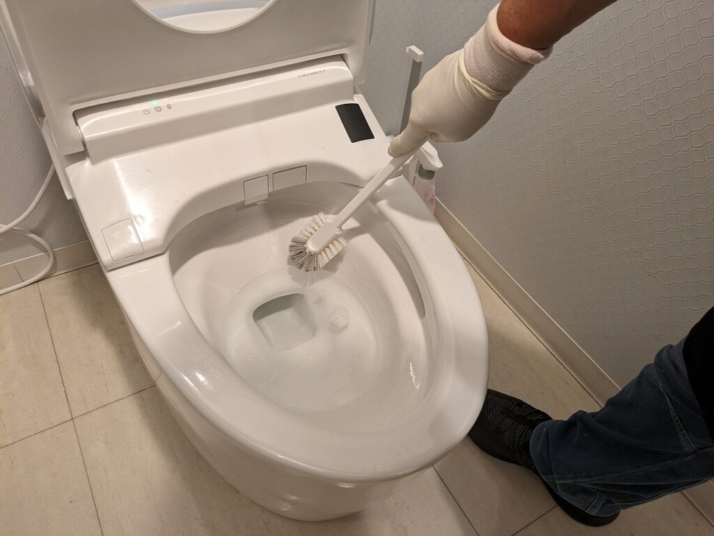 トイレ清掃