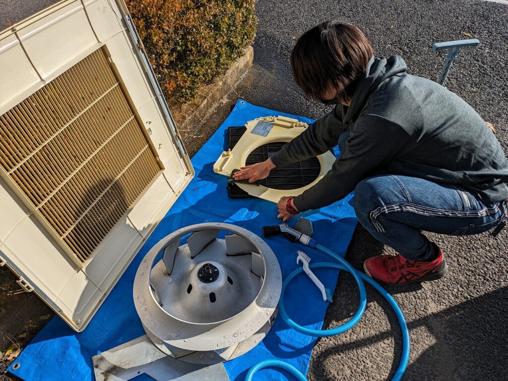 エアコン分解洗浄